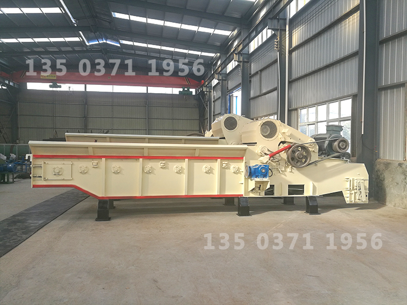 車載式木材粉碎機(jī)